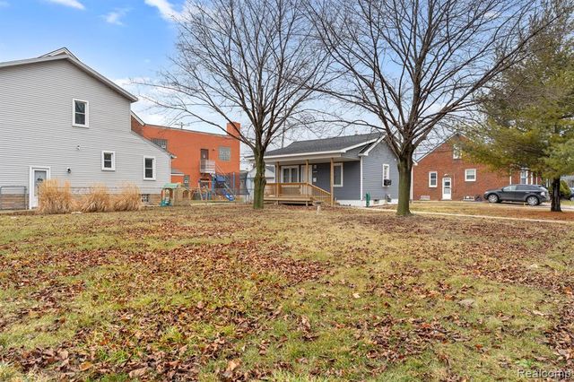 1710 Fort Park Boulevard, Lincoln Park, MI 48146