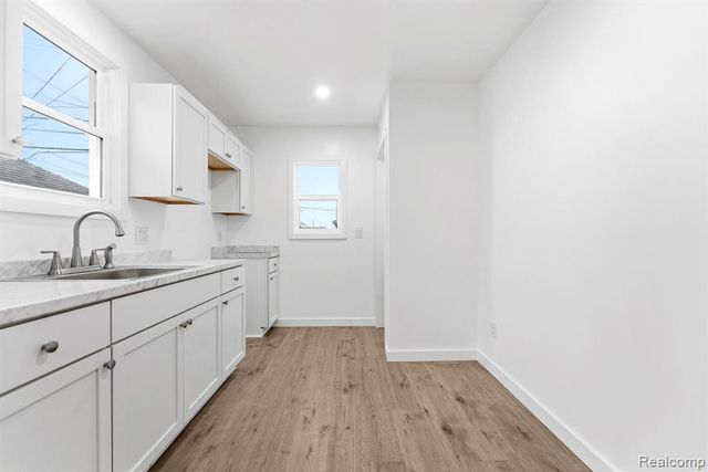 1710 Fort Park Boulevard, Lincoln Park, MI 48146