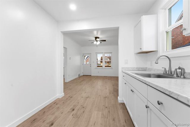 1710 Fort Park Boulevard, Lincoln Park, MI 48146