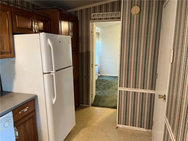 4704 N Adams Road, Independence, MO 64058