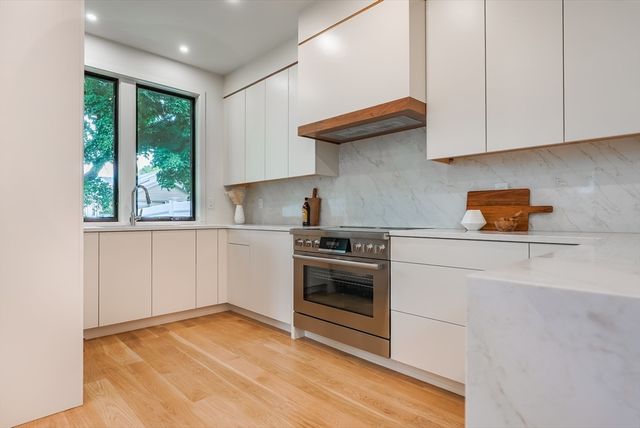 34 West Street B, Newton, MA 02458