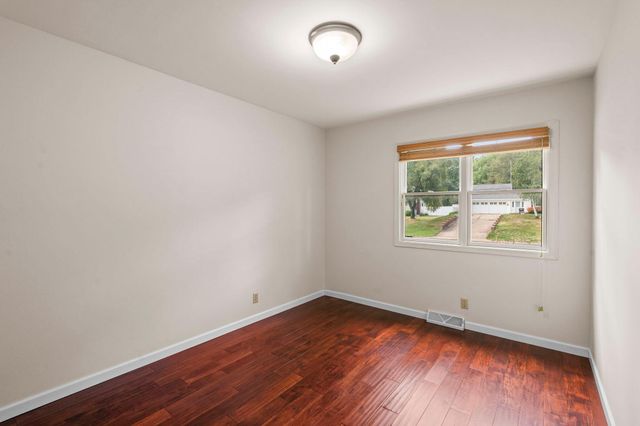 3404 Owasso Street, Shoreview, MN 55126