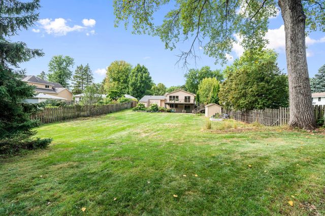 3404 Owasso Street, Shoreview, MN 55126