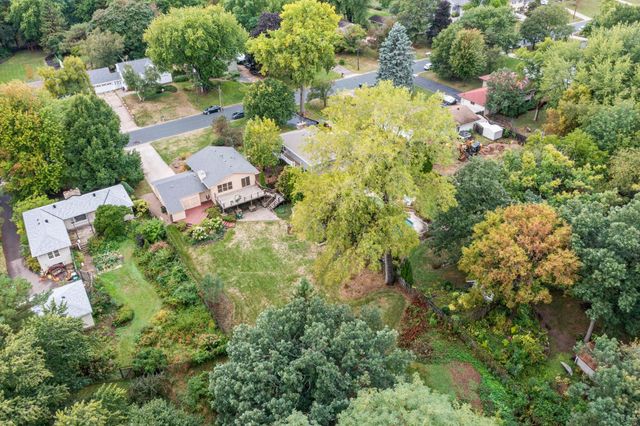 3404 Owasso Street, Shoreview, MN 55126