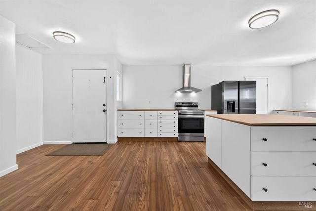 7517 Bernice Ave, Rohnert Park, CA 94928