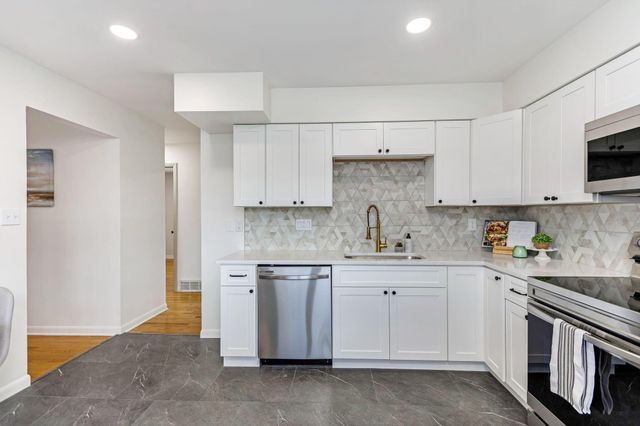 6495 Balsam Drive, Reynoldsburg, OH 43068