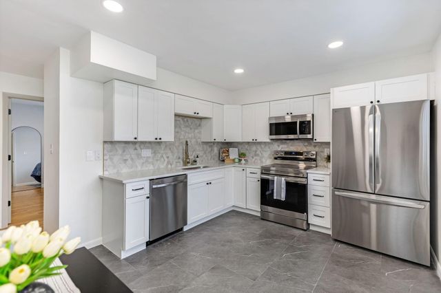 6495 Balsam Drive, Reynoldsburg, OH 43068