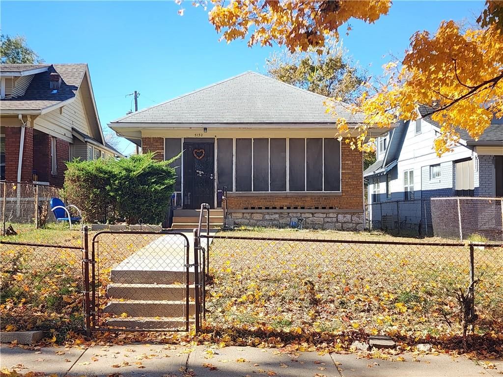5132 Olive Street, Kansas City, MO 64130