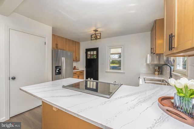 6008 CUMBERLAND HIGHWAY, Chambersburg, PA 17202