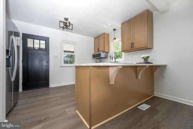 6008 CUMBERLAND HIGHWAY, Chambersburg, PA 17202
