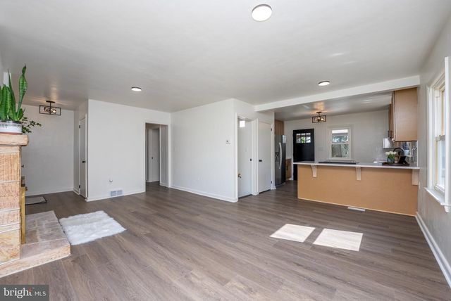 6008 CUMBERLAND HIGHWAY, Chambersburg, PA 17202