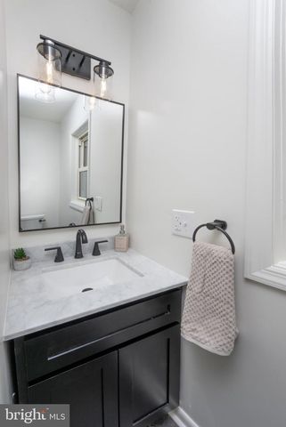 6008 CUMBERLAND HIGHWAY, Chambersburg, PA 17202