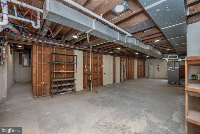 6008 CUMBERLAND HIGHWAY, Chambersburg, PA 17202