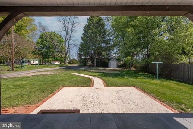 6008 CUMBERLAND HIGHWAY, Chambersburg, PA 17202