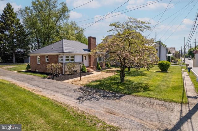 6008 CUMBERLAND HIGHWAY, Chambersburg, PA 17202