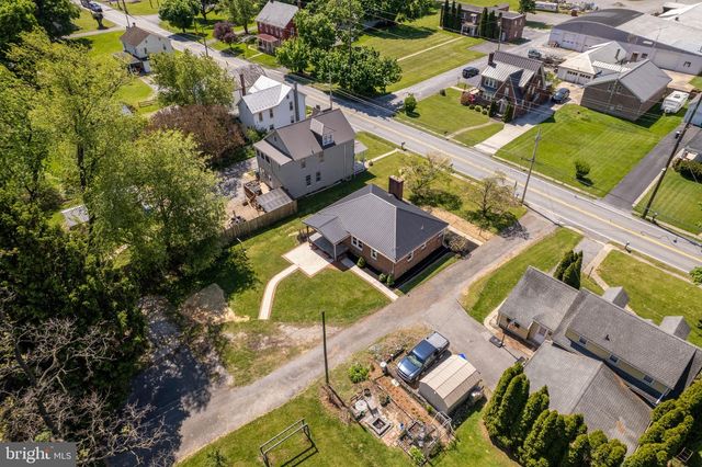 6008 CUMBERLAND HIGHWAY, Chambersburg, PA 17202