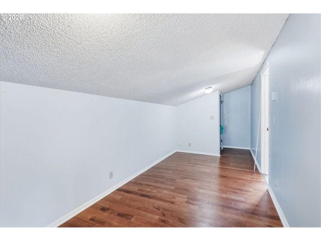 320 DELLWOOD Dr, Eugene, OR 97405