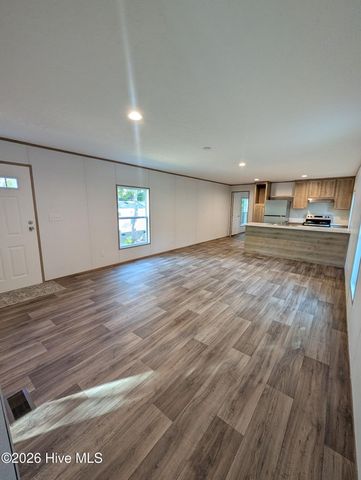 3527 Tarpon Court SE, Bolivia, NC 28422