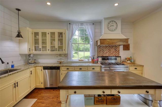 123 Nelson Street, Newborn, GA 30056