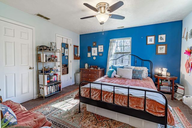 1912 S Orman Lane, Bloomfield, IN 47424
