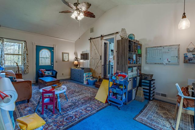 1912 S Orman Lane, Bloomfield, IN 47424