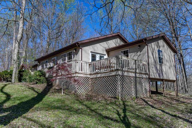1912 S Orman Lane, Bloomfield, IN 47424