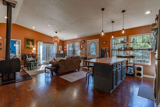 1912 S Orman Lane, Bloomfield, IN 47424