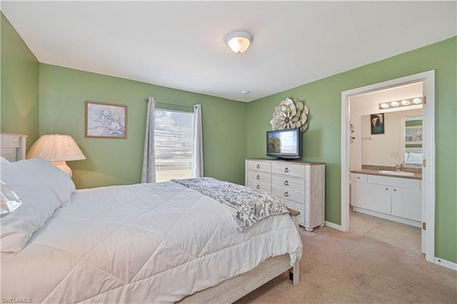 3230 NW 3rd PL, Cape Coral, FL 33993