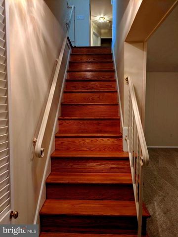 8702 THUNDERBIRD CT, Vienna, VA 22182
