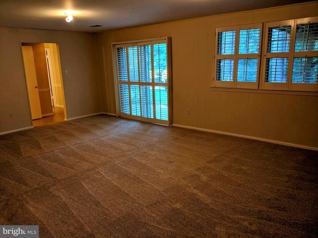 8702 THUNDERBIRD CT, Vienna, VA 22182