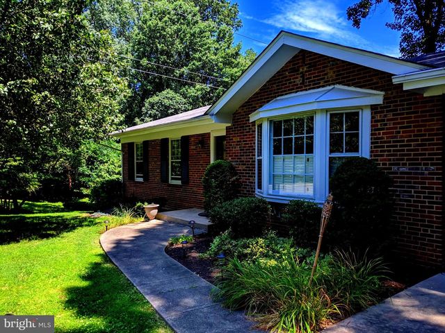 8702 THUNDERBIRD CT, Vienna, VA 22182