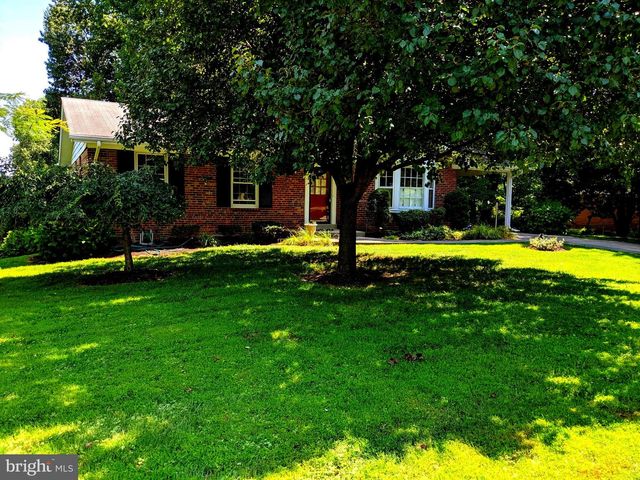 8702 THUNDERBIRD CT, Vienna, VA 22182