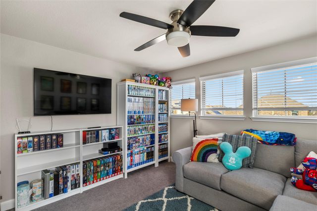 207 Duroc DR, Hutto, TX 78634