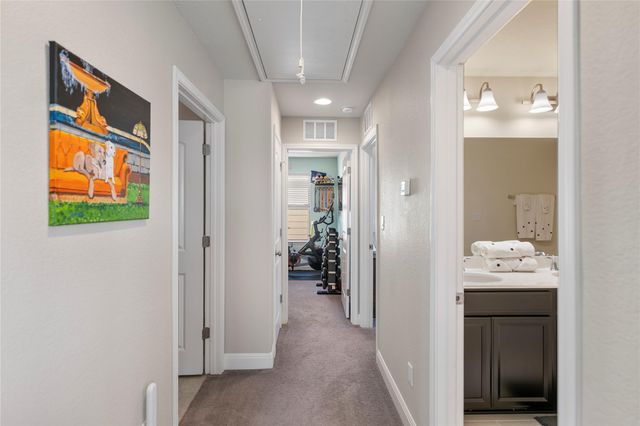 207 Duroc DR, Hutto, TX 78634