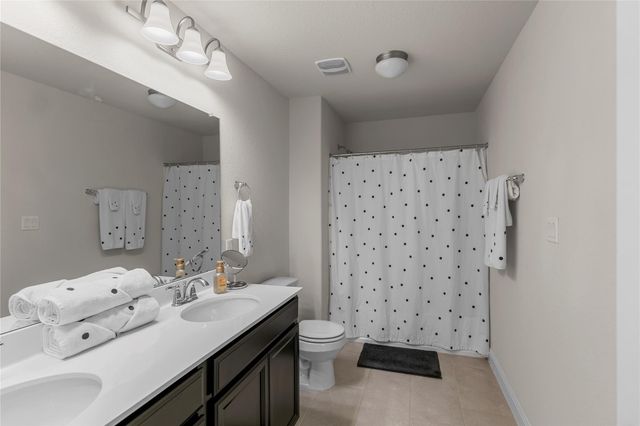 207 Duroc DR, Hutto, TX 78634