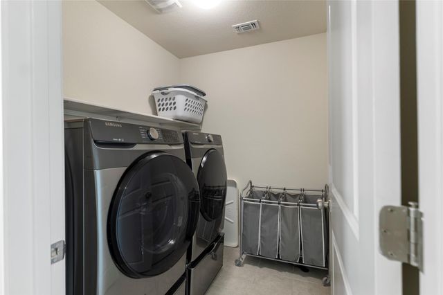 207 Duroc DR, Hutto, TX 78634