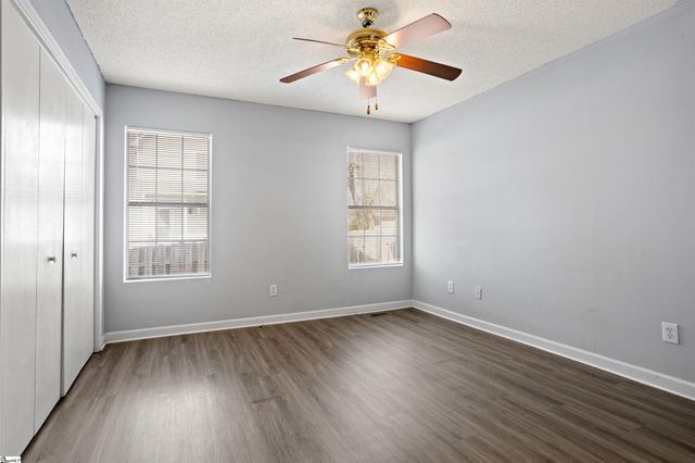 18 Warren Court, Greenville, SC 29607