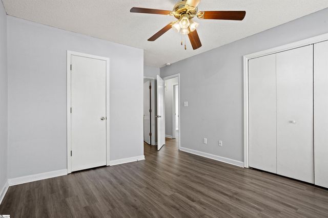 18 Warren Court, Greenville, SC 29607