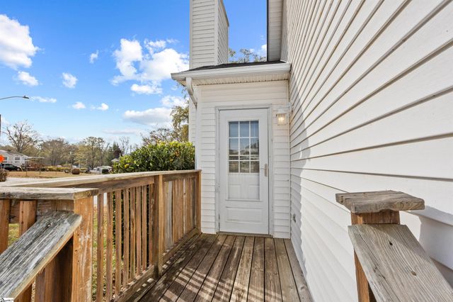 18 Warren Court, Greenville, SC 29607