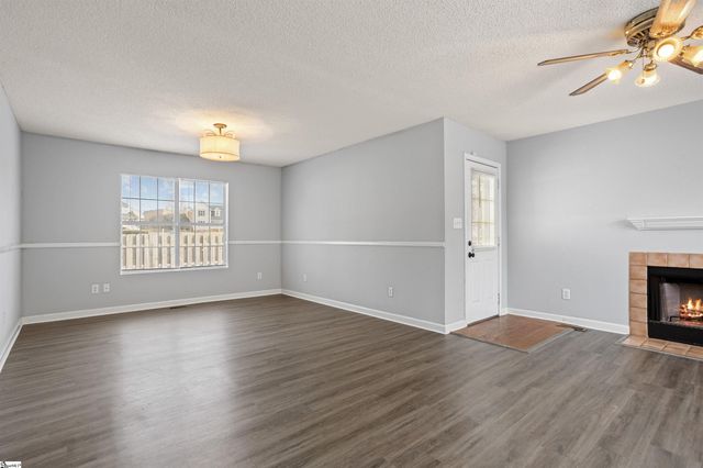 18 Warren Court, Greenville, SC 29607