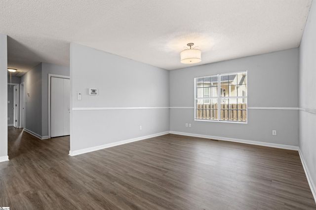 18 Warren Court, Greenville, SC 29607