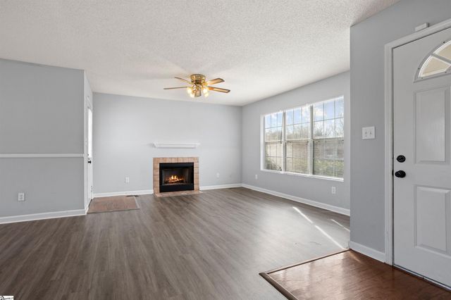 18 Warren Court, Greenville, SC 29607