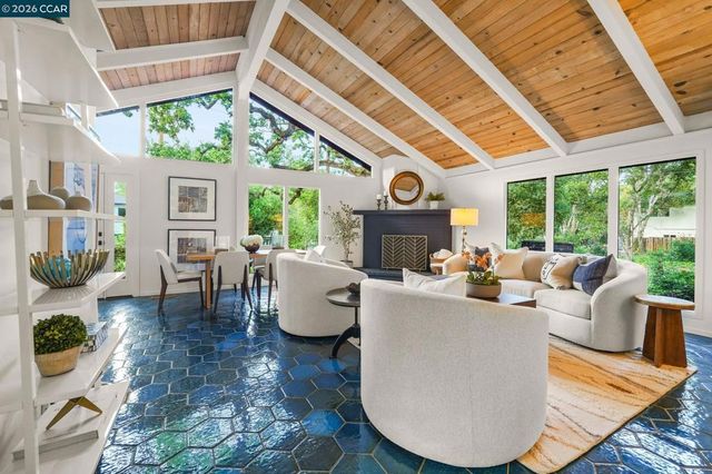 26 Bishop Lane, Menlo Park, CA 94025