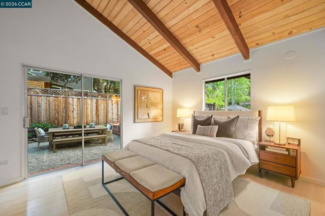 26 Bishop Lane, Menlo Park, CA 94025