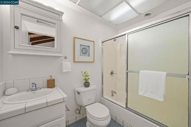 26 Bishop Lane, Menlo Park, CA 94025