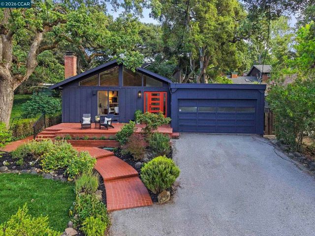 26 Bishop Lane, Menlo Park, CA 94025
