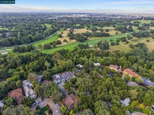 26 Bishop Lane, Menlo Park, CA 94025