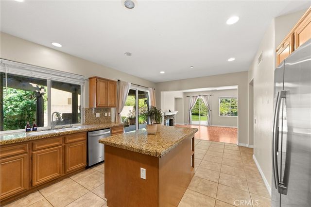 51 Mountain Laurel, Azusa, CA 91702