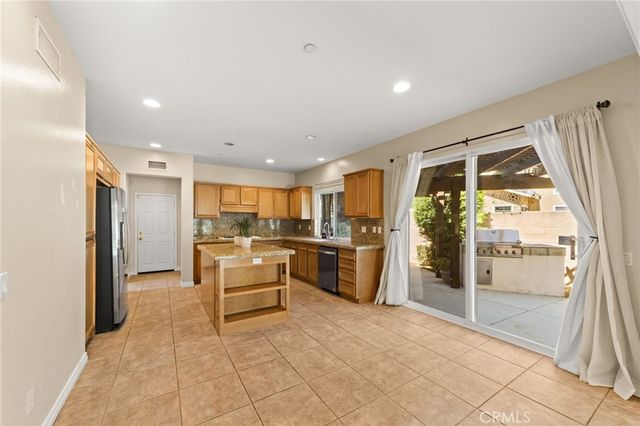51 Mountain Laurel, Azusa, CA 91702