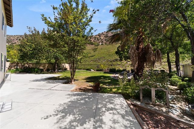 51 Mountain Laurel, Azusa, CA 91702